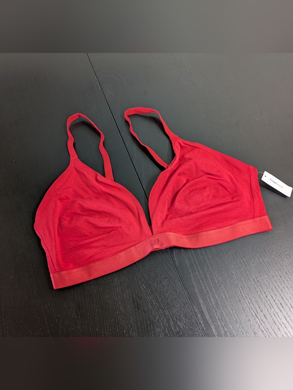 GAP Red Wireless Bralette - Lightweight Everyday Comfort